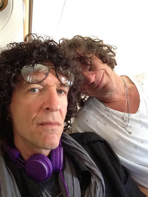 Famed shock jock Howard Stern is mourning longtime friend Ralph Cirella. The stylist and makeup artist died at age 58 on Tuesday. Stern, 69, announced the news on his eponymous radio program ...